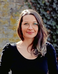 Foto von Trauerrednerin Damaris Pearson